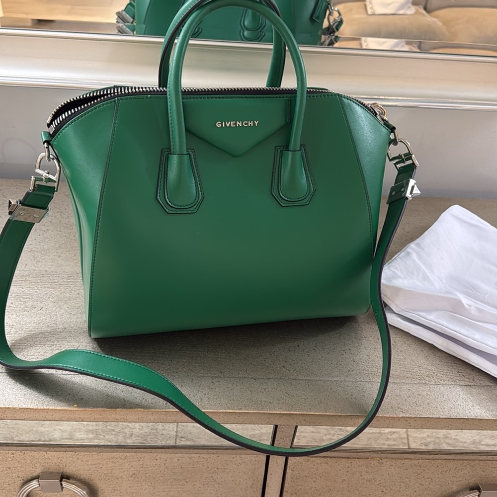 Givenchy ANTIGONA GREEN BAG